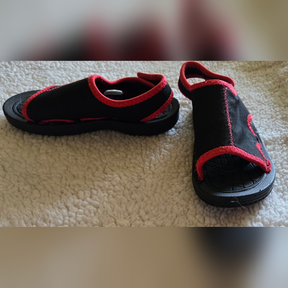 Black and Red Sporty Water Sandals with Comfortable Design Size 11/12